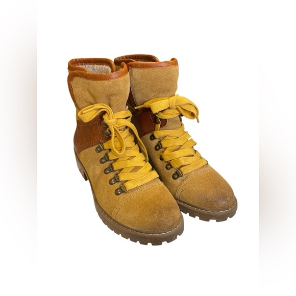 Frye and Co Ansie leather /suede lace up hikers boots w/shearling size 7.5 - Picture 1 of 6